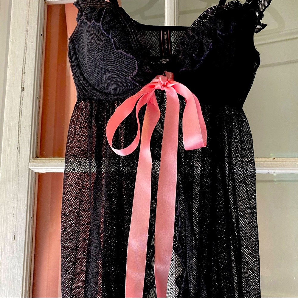 VICTORIA’S SECRET black bra push up camisole